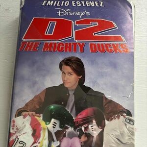 Disney D2: The Mighty Ducks VHS